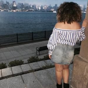 Meet your Posher, Mia